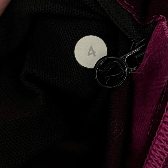 Lululemon Daily Practice Jacket Blooming Pixie Raspberry Black / Black - Picture 12 of 13